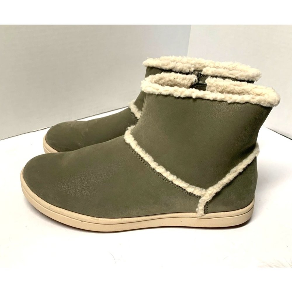 Clarks Cloudstepper Womens Size 9 W Gray Fur Trim Boots Ankle Bootie 61282172 Si